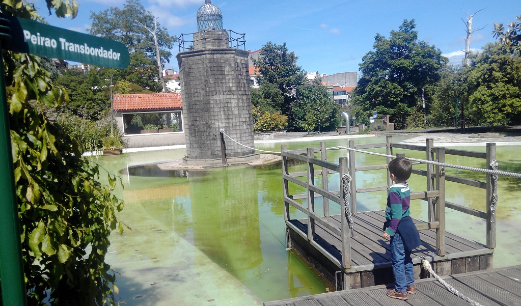 Un parque didáctico al aire libre: Aquaciencia, con niños