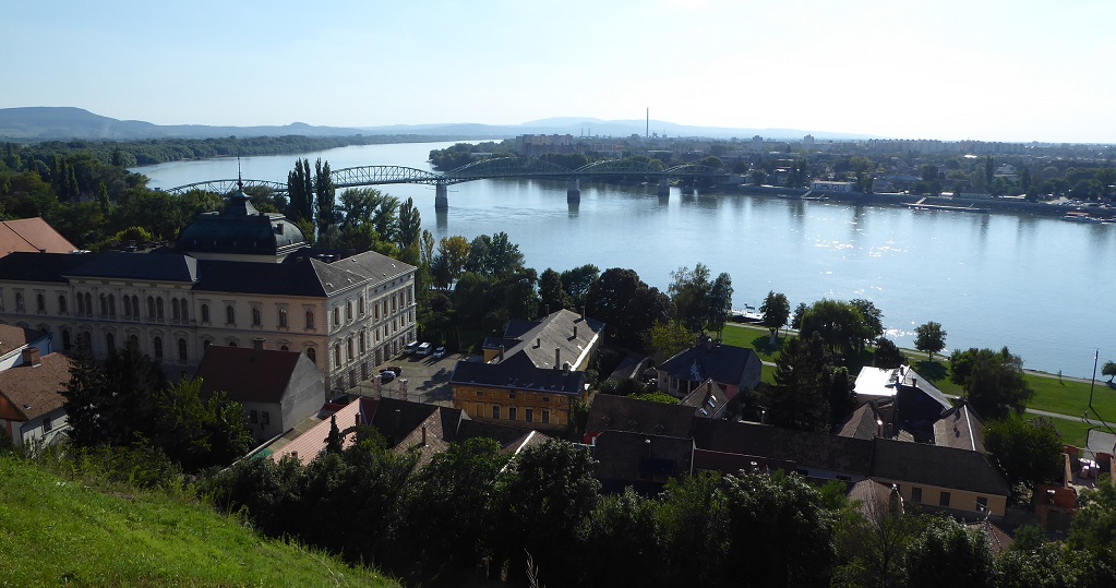 Los pueblos del Danubio: Esztergom y su enorme basílica