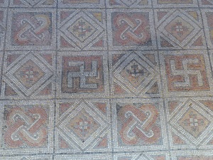 Mosaicos en Villa Romana la Olmeda