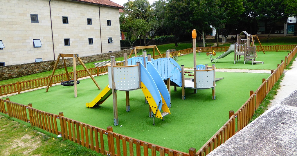 El parque infantil de Bonaval (Santiago)