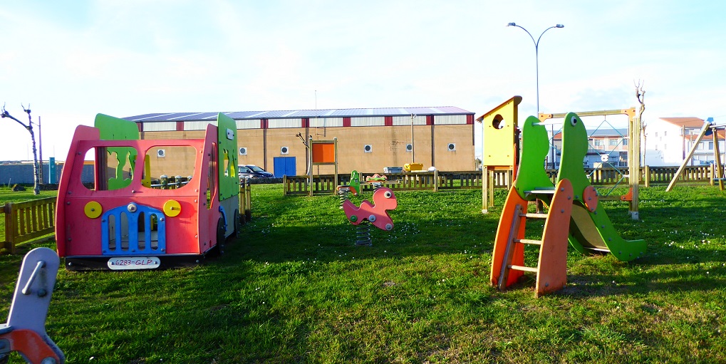Parque infantil y área recreativa